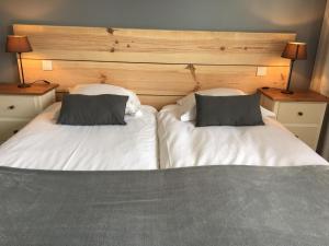 Hotels Le Pavillon Bleu : photos des chambres