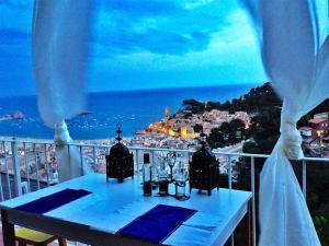 Lets Holidays best view apartment - 3hvězdičkové hotely ve městě Tossa de Mar