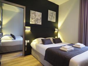 Hotels Hotel Le Biarritz - Vichy : photos des chambres