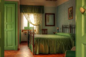 Double or Twin Room with Garden View room in Le Querce di Cota