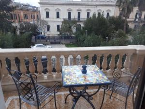 Dimora Charleston Lecce parcheggio privato in loco gratis