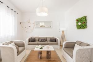 Fishermans Beach Home 2BR 2BA AC Wi-Fi