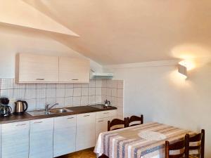 Apartments Petricic with swimming pool