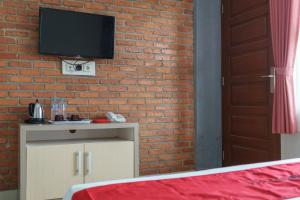 RedDoorz Plus at Hotel Negeri Baru Lodaya Puncak