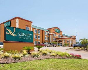 Quality Inn & Suites