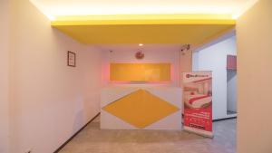 RedDoorz near ITC Mangga Dua