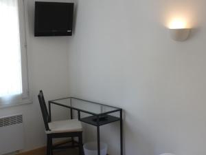 Hotels Hotel L'Oustaou : photos des chambres