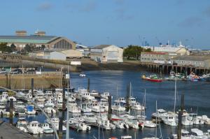 Hotels Ambassadeur Hotel - Cherbourg Port de Plaisance : photos des chambres