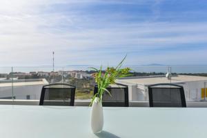 Jozy 2 modern sea view apartment