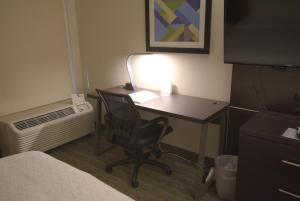 Holiday Inn Express Anderson I-85 - Exit 27- Highway 81 by IHG