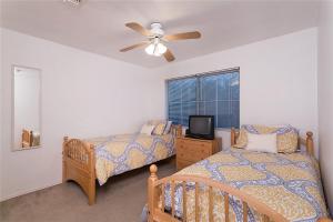 Holiday Home room in Montebello 5 Bedroom by Casago