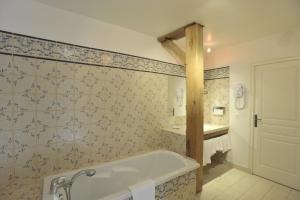 Hotels Le Marius : photos des chambres