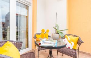 Apartment Pavla with pool