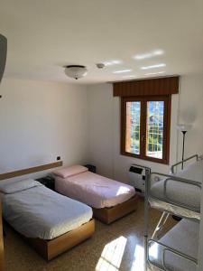 Single Bed in 6-Bed Dormitory Room