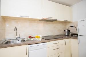 Madonna Field Apartment