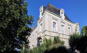 B&B / Chambres d'hotes Vignoble Chateau Piegue - winery : photos des chambres