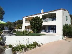 Résidence U MELU Grand T2 VERT à l'étage - Esigna