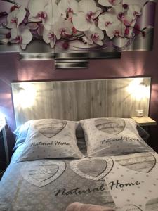 Hotels Hotel des Remparts : Chambre Triple