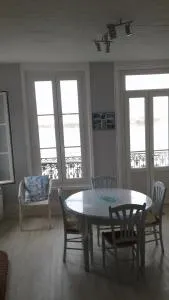 10 Quai François 1er - 勒特雷波尔