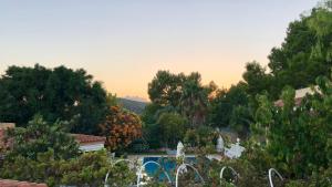 Villa con piscina gigante