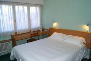 Hotels Hotel Le Lyon Bron : photos des chambres