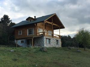 Vytina log house Arkadia Greece