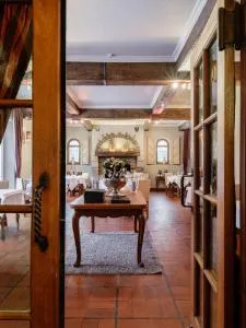 阿勒酒店 - 莱斯豪提斯-里维尔