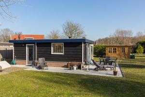 Three-Bedroom House room in Inlaag 20
