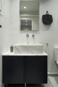 Central Cozy Studio with a Secret Garden