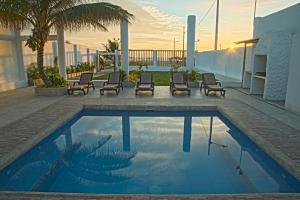 Hotel La Ría Playas