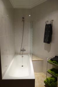 Ground floor apartment with 2Bdr and private parking