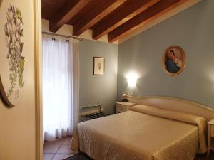 Family Room (Two Connecting Rooms with 2 bathrooms)  room in Villa Serena Agriturismo