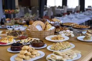 Ξενοδοχείο Αίγαι (Aigai Hotel)