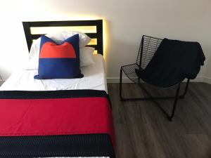 Modern GuestHouse Ironbound Newark with KITCHEN-FastTrainToNYC-OneStopToAirport