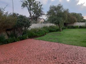 Gathering Guesthouse - Aloe room