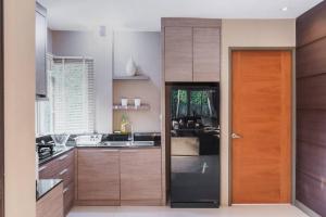 AnB Poolvilla Grand Modern 3BR Jomtien for 10pax