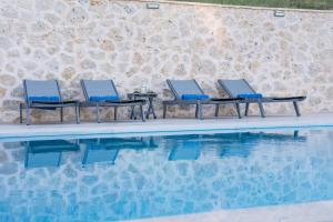 Kampaki Stone Houses