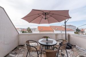 Vesna 2 city central apartment