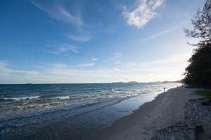 Grandbeach Condo Sea view by malai