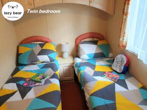 Lazy Bear, 25 Arne View