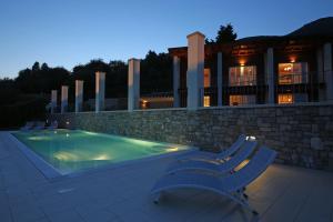 Villa Albachiara, Private Luxury villa with private pool and lake view, Villák Gardone Riviera - big - 18