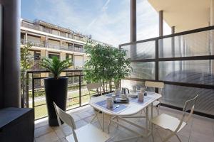 Loft room in Elegant Loft with Balcony!