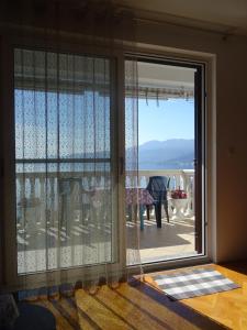 Apartman Lamia na uzvisini s pogledom na more