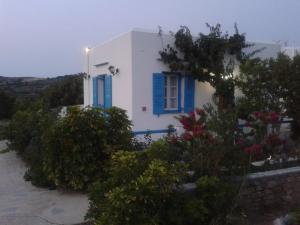 Smaragda Rooms & Studios Sifnos Greece