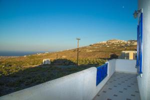 Villa Eva with Panoramic view Santorini Greece