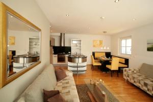 Apartment Gletscherblick with free VIP Tauern Spa entry room in Exclusive Apartments