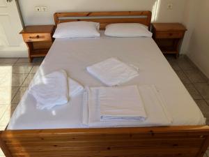 Mythos Suites-Dionysos apartment Messinia Greece