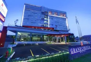 万隆格兰德考德拉酒店 - Rantjakalong