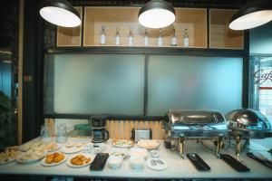 Louisland Hanoi Hotel