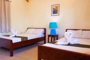Blue Lagoon Inn & Suites